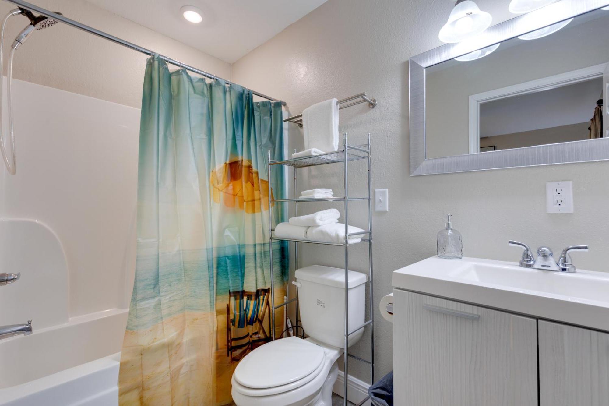 Dog-Friendly Pensacola Duplex About 7 Mi To Downtown Apartment Екстериор снимка