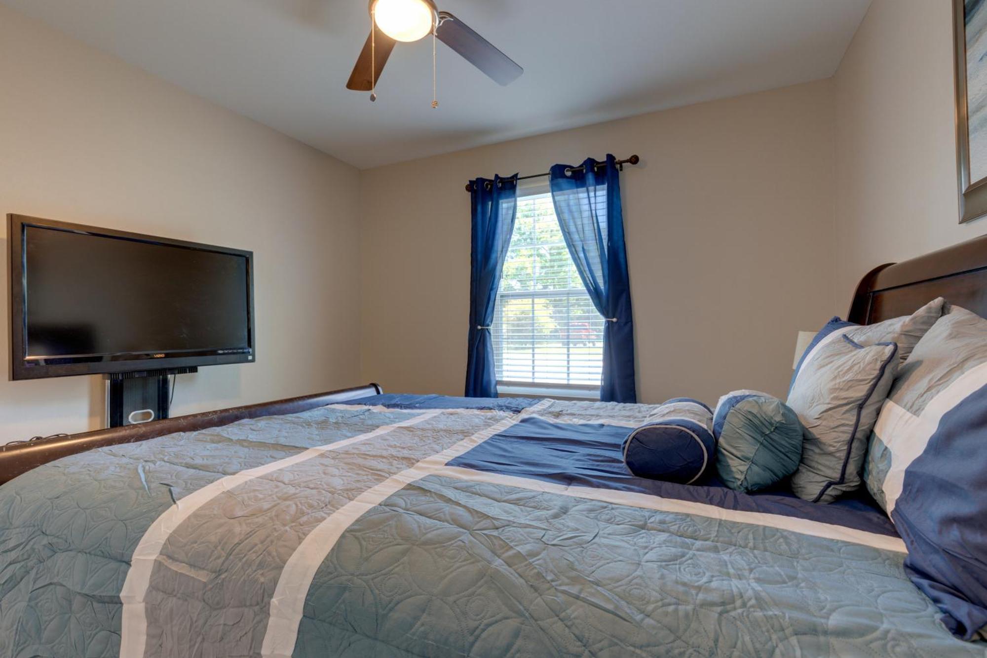 Dog-Friendly Pensacola Duplex About 7 Mi To Downtown Apartment Екстериор снимка